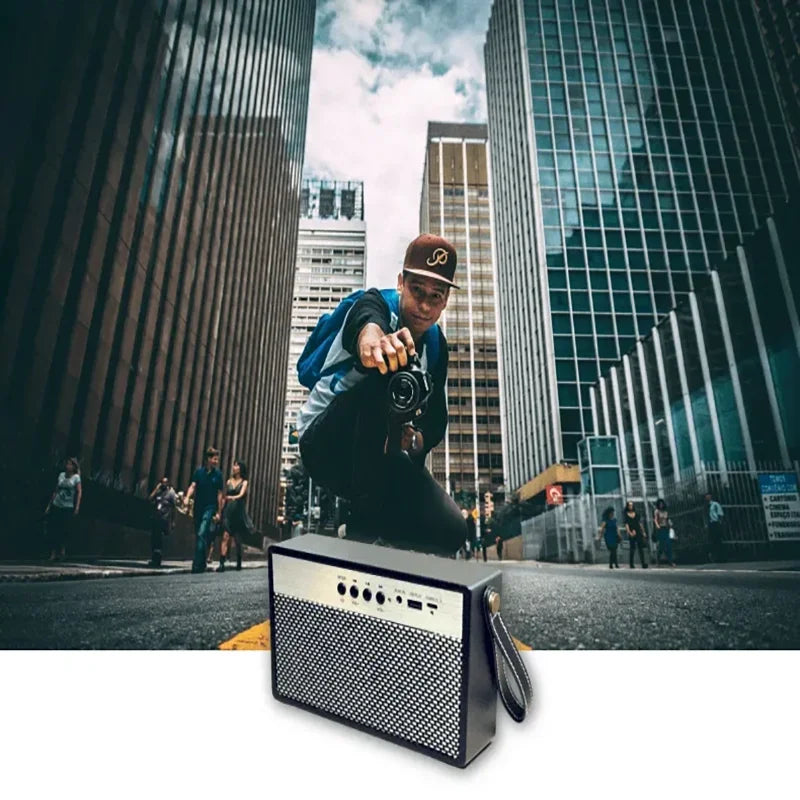Sort bærbar mini-Bluetooth-højttaler med retrofinish