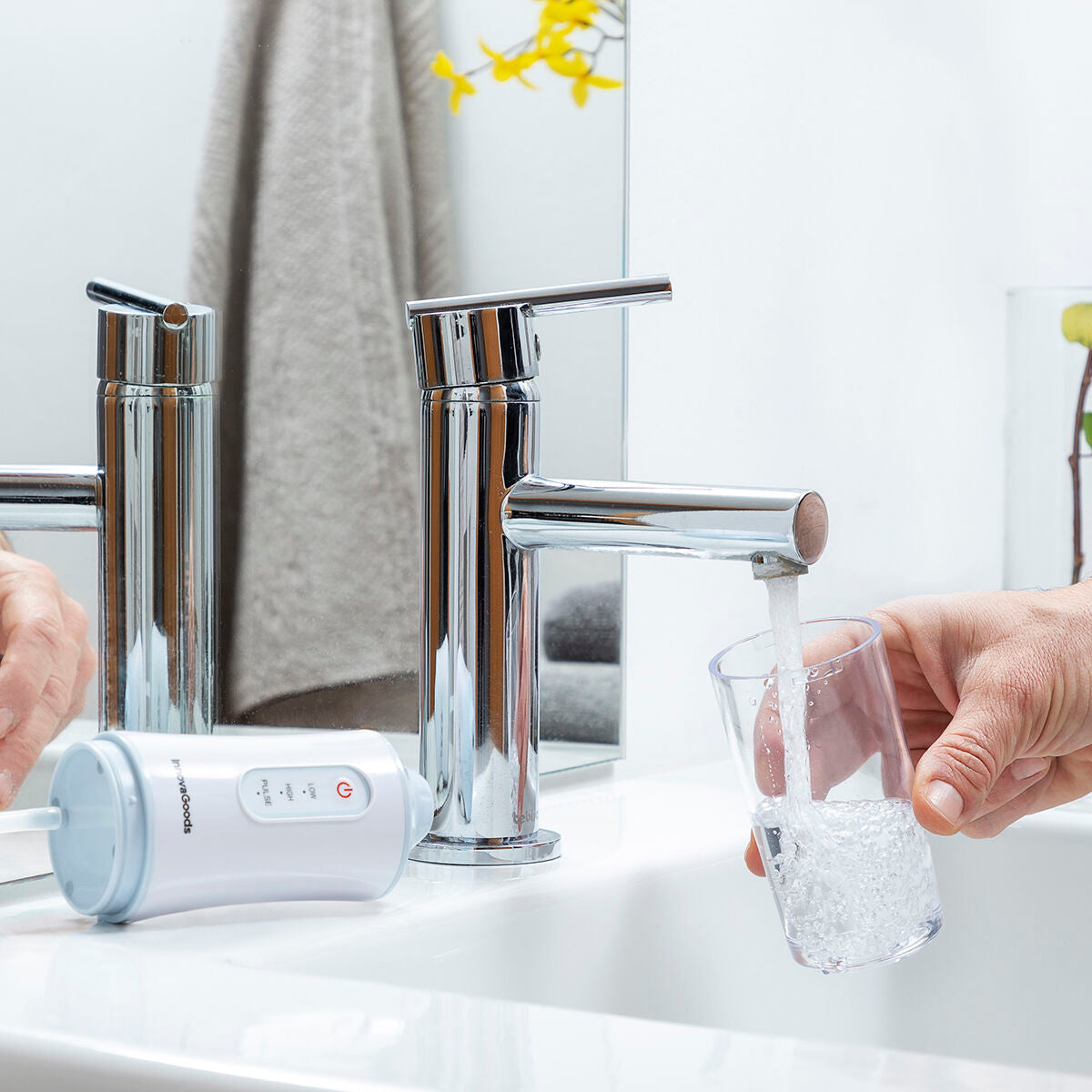 Denter InnovaGoods portable rechargeable oral irrigator